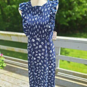 Cute, capped sleeve dress by St. John's Bay Size Small NWT